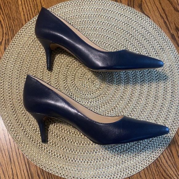 Nine West NWMARGOT Navy Leather Heels - Picture 4 of 8